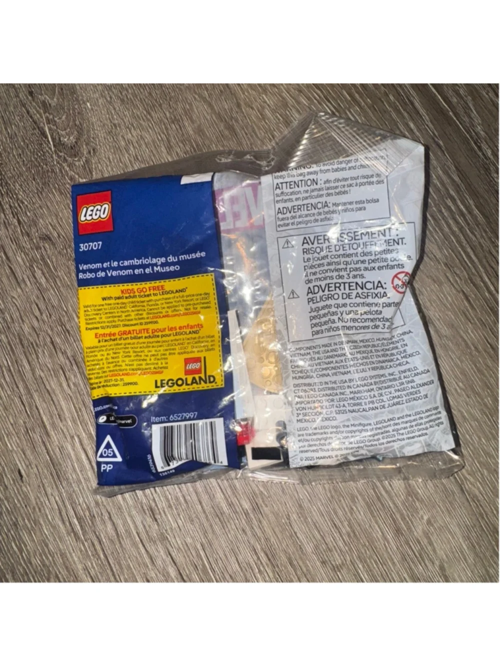 LEGO Marvel Spider-Man Venom's Museum Robbery Building Set
